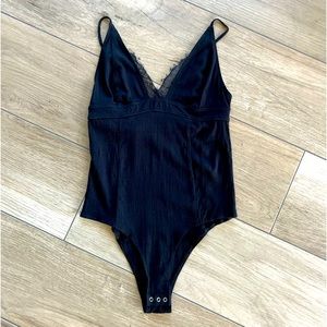 FREE PEOPLE INTIMATES V Neck Black Lace Bodysuit S
